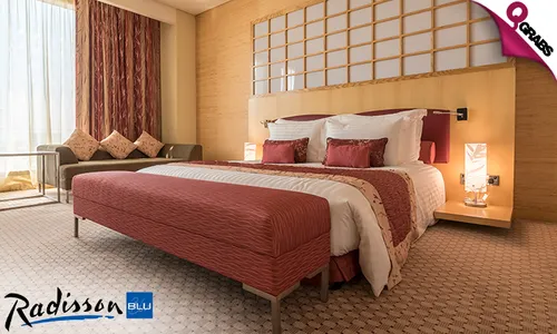 Family Staycation at Radisson Blu Hotel!